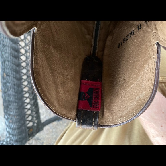 eric church lucchese boots